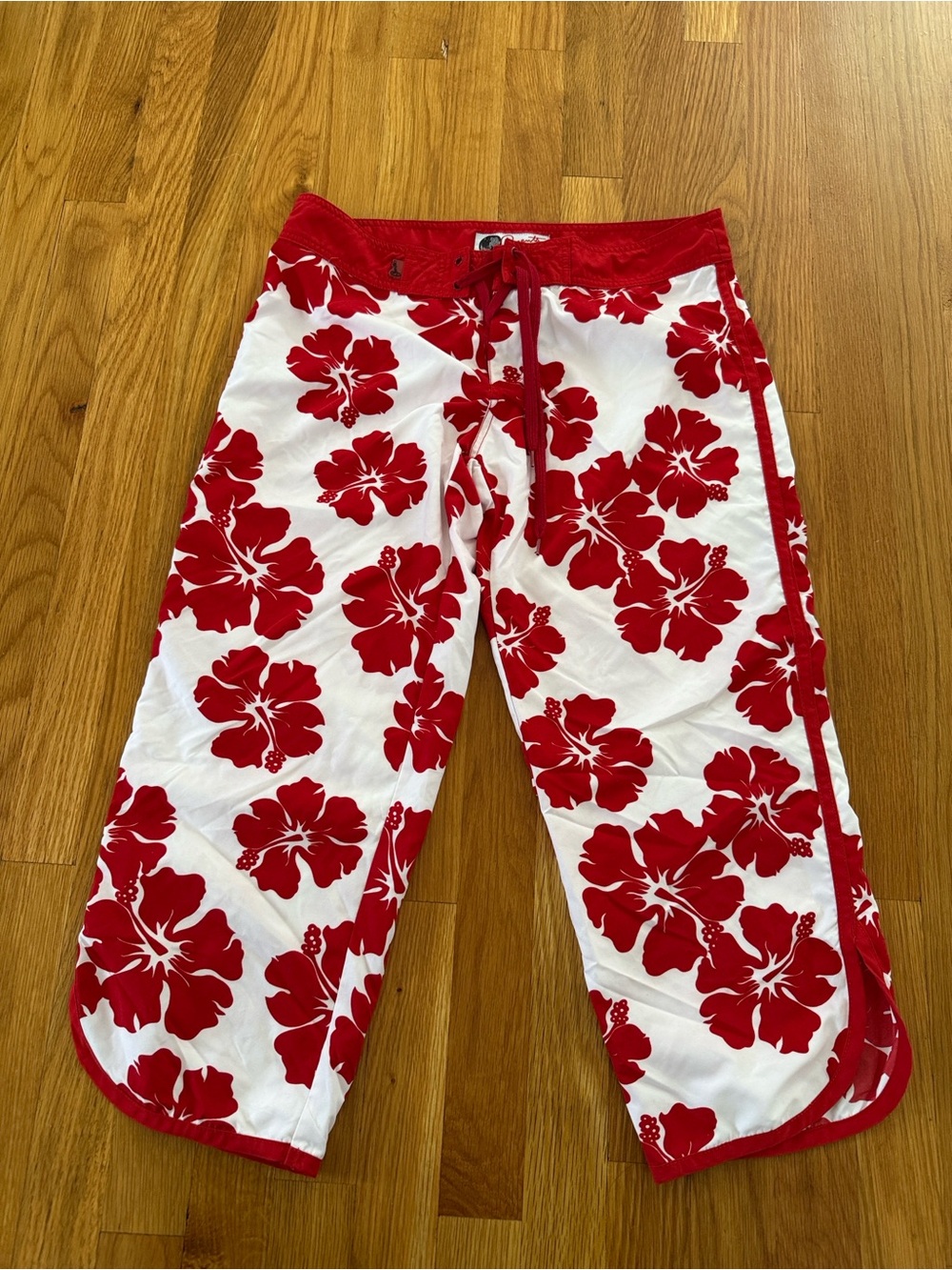 Women’s Red Hibiscus Print Surf Wear Pants with Tie Waist